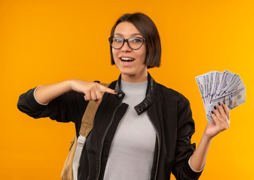 Avance en efectivo inmediato con financiamiento seguro